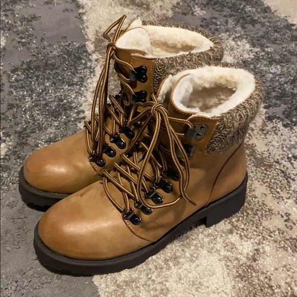 MIA Shoes - NWOT Size 7 MIA Sweater Combat Boots